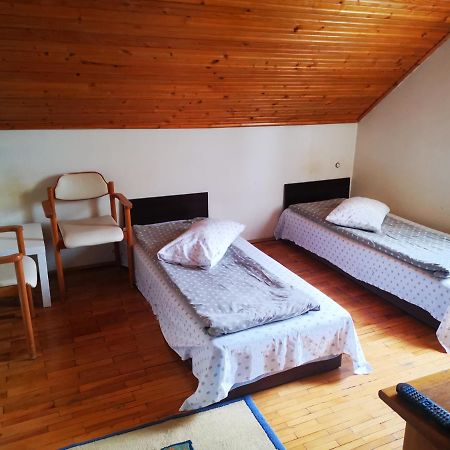 Enjoy Hostel Cluj-Napoca Esterno foto